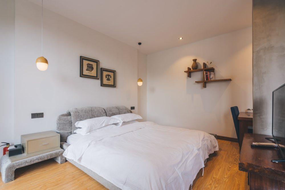 实木地板与家具这样搭配好看100倍,怪不得我家这么丑!(图2) 实木地板与家具这样搭配好看100倍,怪不得我家这么丑!