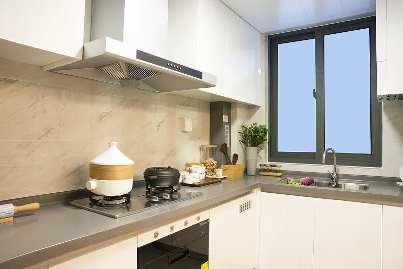 价值重塑:厨房油烟治理如何催生千亿新赛道?(图3) 价值重塑:厨房油烟治理如何催生千亿新赛道?(图3)