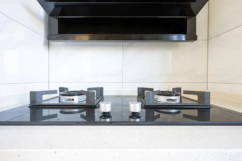 震惊！厨房静音革命：狮美竟把发动机装进油烟机，噪音比冰箱还低！(图1)