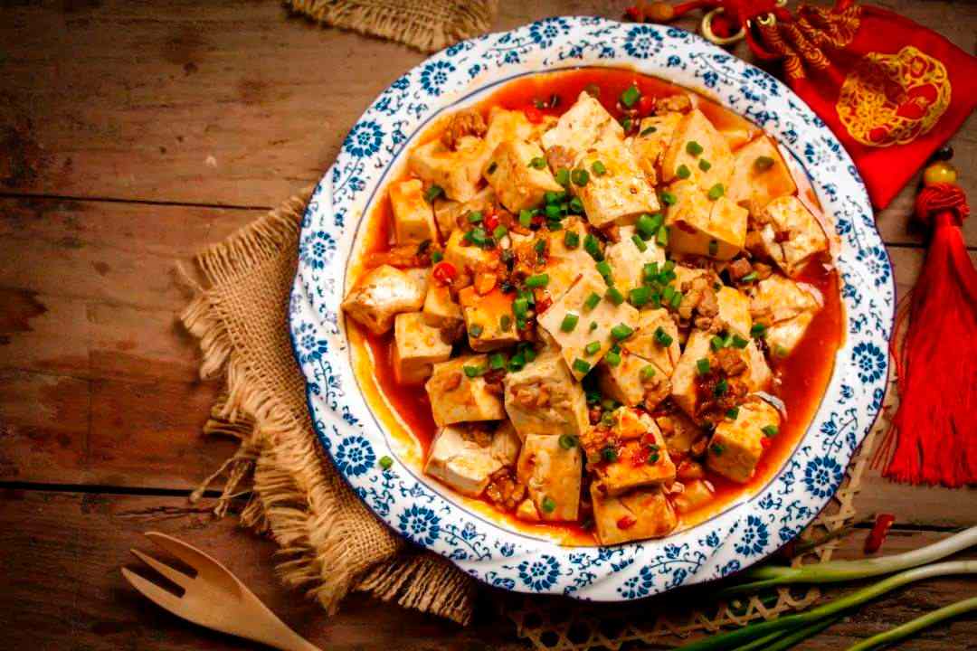 日本人对川菜狂热背后,竟藏着三代中国厨师的秘密(图6) 日本人对川菜狂热背后,竟藏着三代中国厨师的秘密(图6)