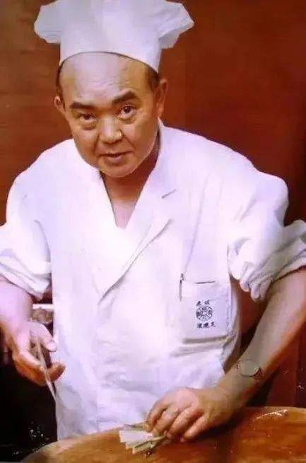 日本人对川菜狂热背后,竟藏着三代中国厨师的秘密(图4) 日本人对川菜狂热背后,竟藏着三代中国厨师的秘密(图4)